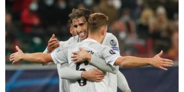 Bayern Monachium prowadzi z passą 2- 1